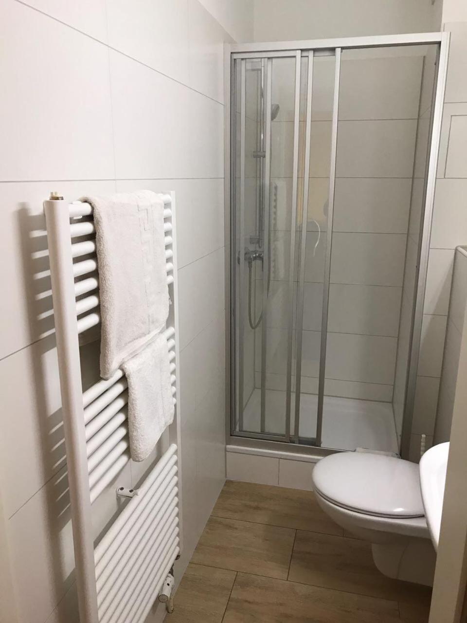 Hotel Km Darmstadt Esterno foto